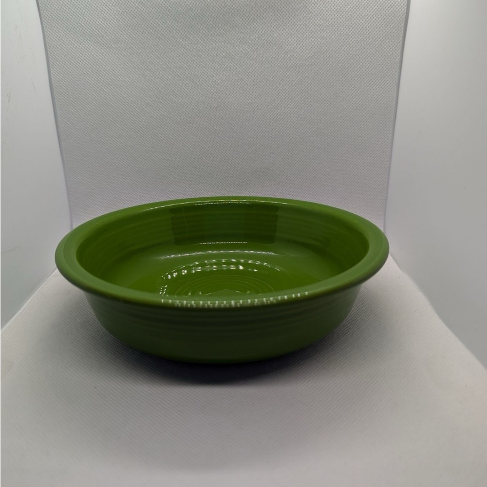 Fiestaware Post 86 Retired color Shamrock

Classic Rim Cereal Bowl 19 OZ